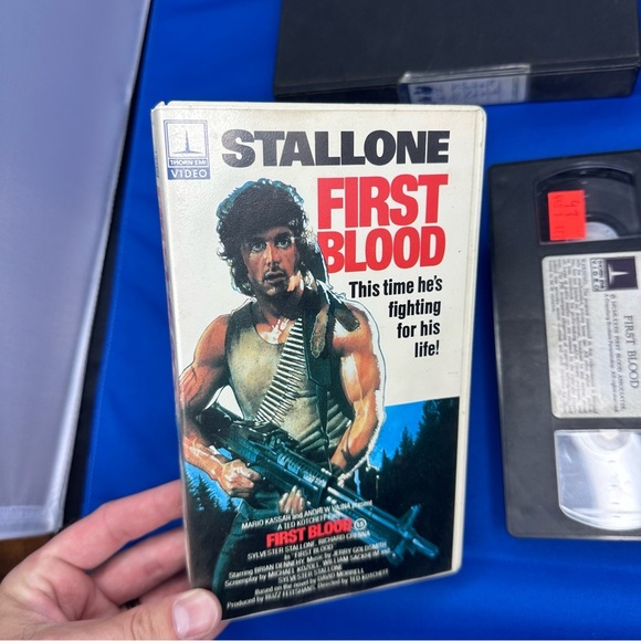 First Blood VHS Clamshell - 1982 - Picture 2 of 6